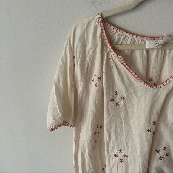 THE GREAT. Ivory Blouse with Scarlet Accents - Picture 2 of 12